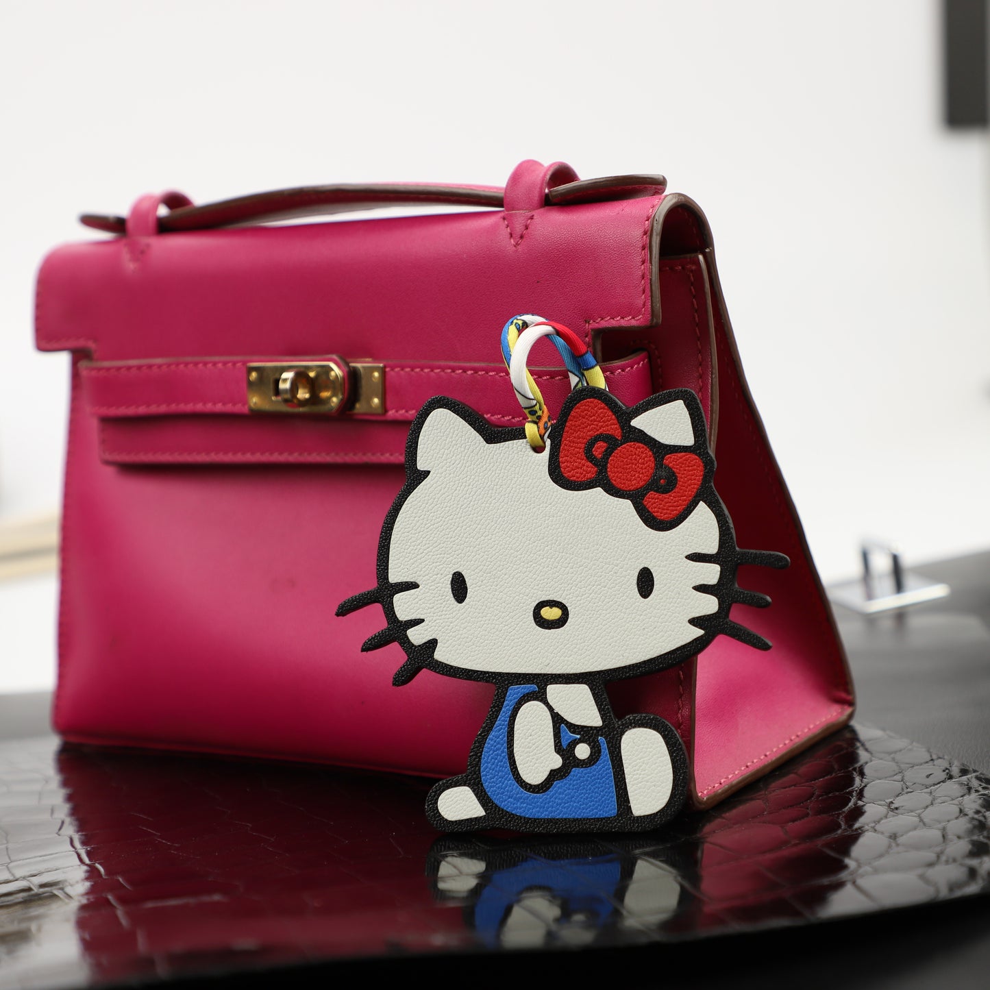 2025 New Model Handmade Swift Leather bag pendant, Hello Kitty Bag Charm,Cute cartoon pendant