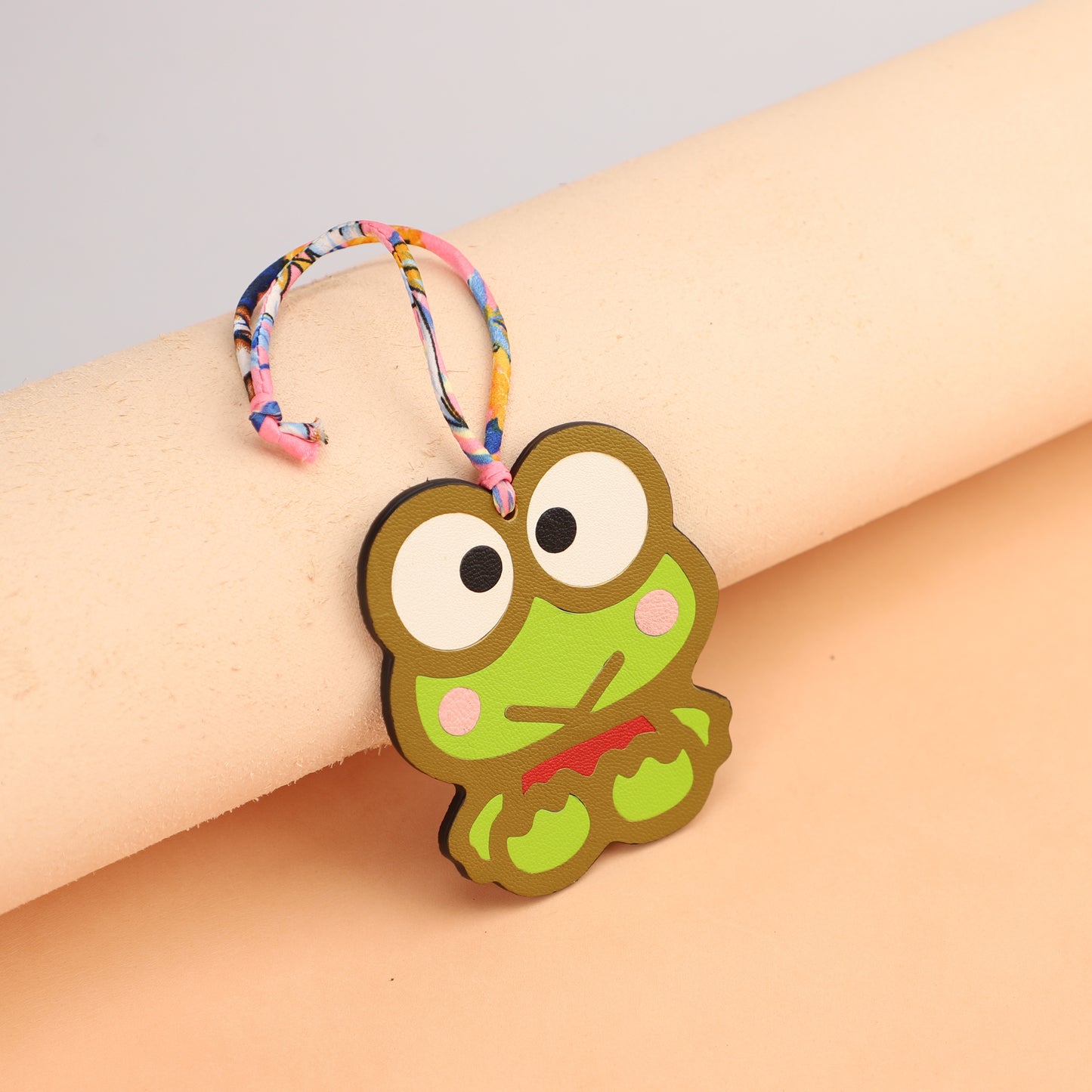 Frog-shaped Bag Charm, Genuine Leather Accessory, Cute and Versatile