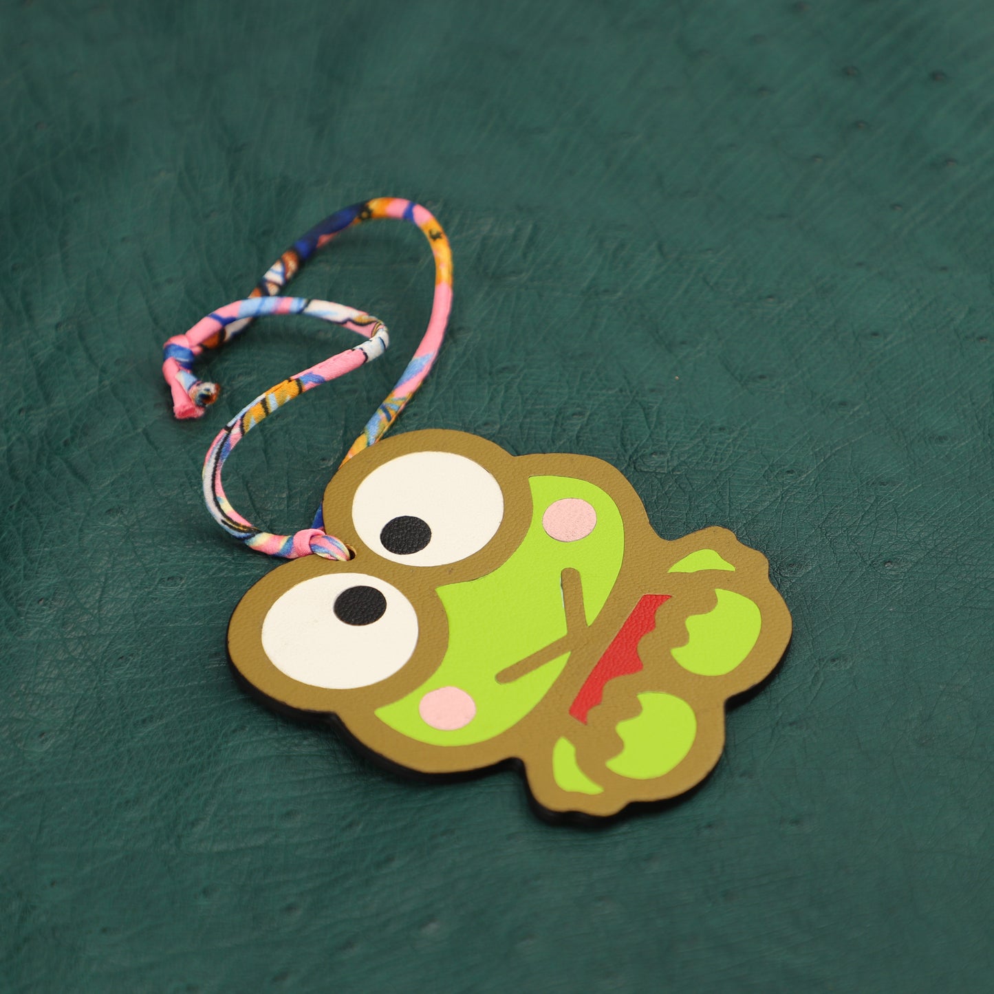 Frog-shaped Bag Charm, Genuine Leather Accessory, Cute and Versatile