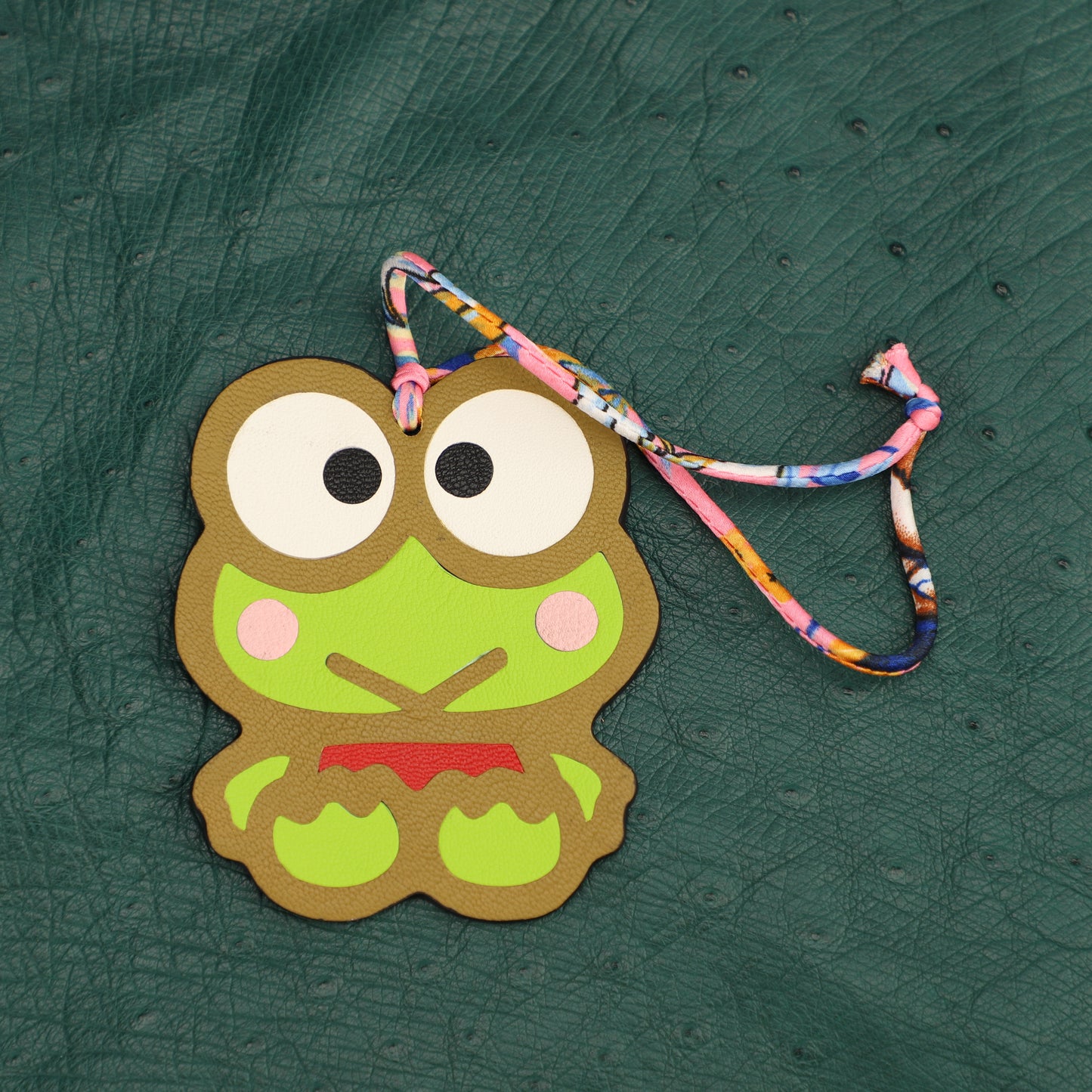 Frog-shaped Bag Charm, Genuine Leather Accessory, Cute and Versatile