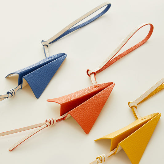 Handmade Leather Paper Plane Keychain & Bag Charm – Creative Cute Pendant, Unique Leather Accessory