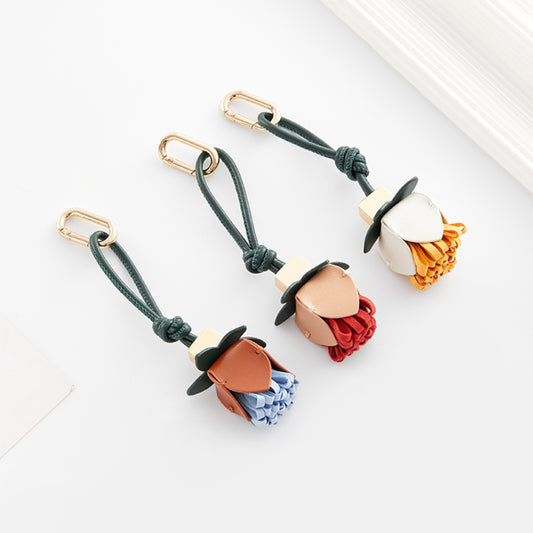 Handcrafted Genuine Leather Flower Pendant – Elegant Fashion Bag Charm for Women