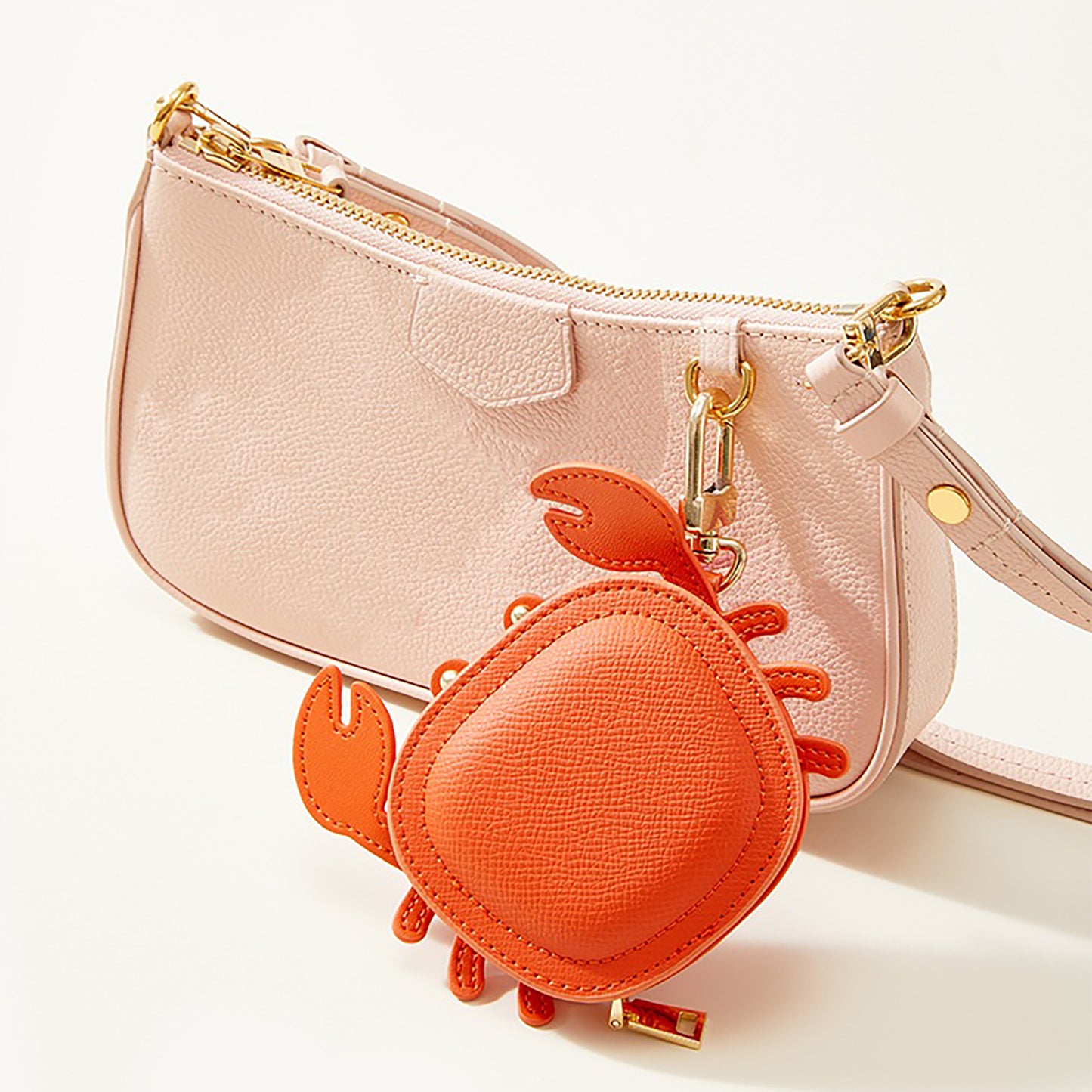 Crap charm, genuine leather coin purse, headphone bag pendant, cute accessory for bags and backpacks, creative and exquisite.