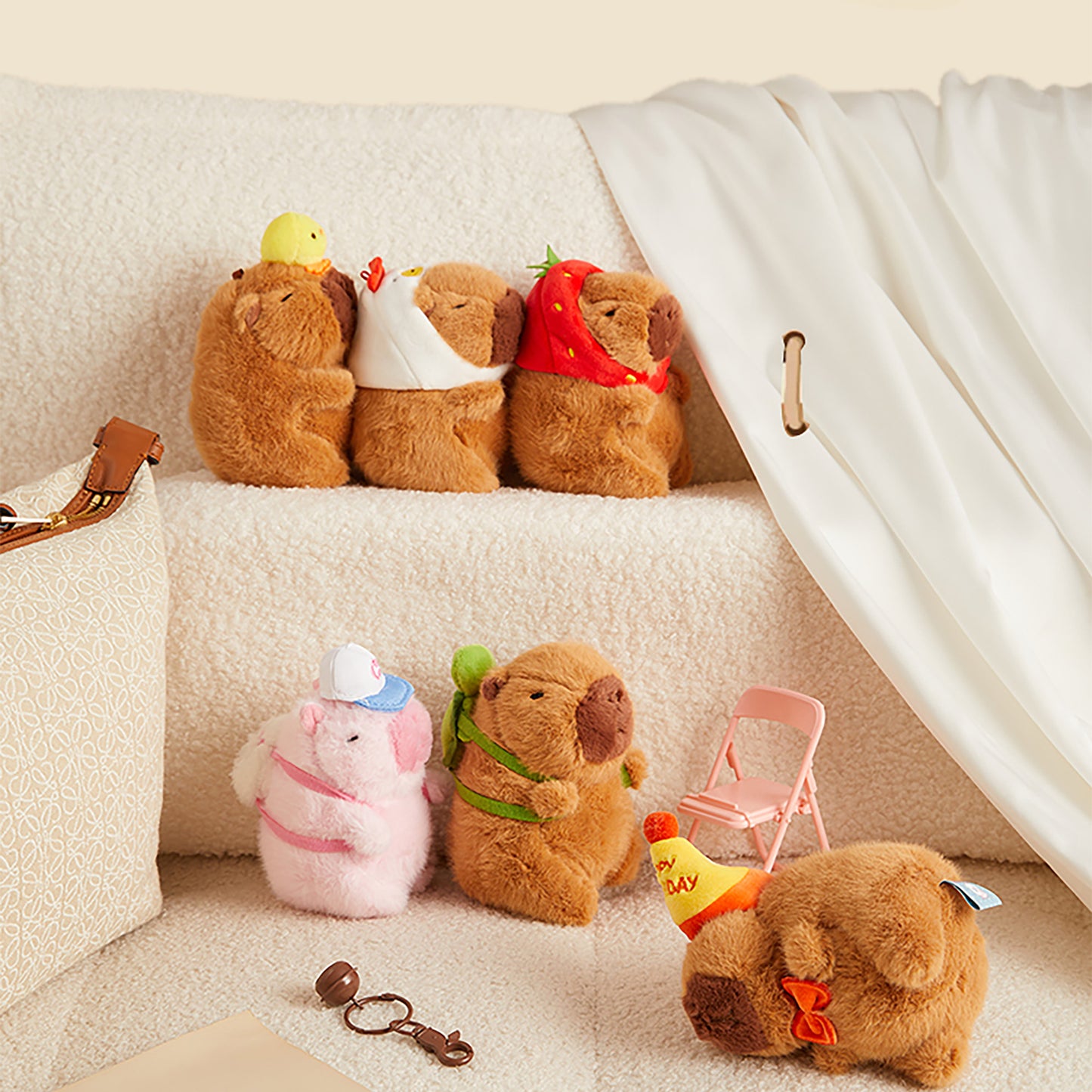 Fun Capybara Bag Charm, Plush Guinea Pig Keychain, High-End Backpack Decoration