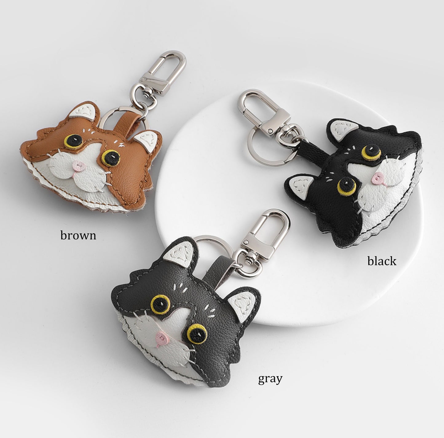 Genuine Leather Cat Keychain & Bag Charm – 12cm Premium Leather Cat Pendant, Cute and Stylish Hanging Accessory for Bags, Backpacks, and Keys