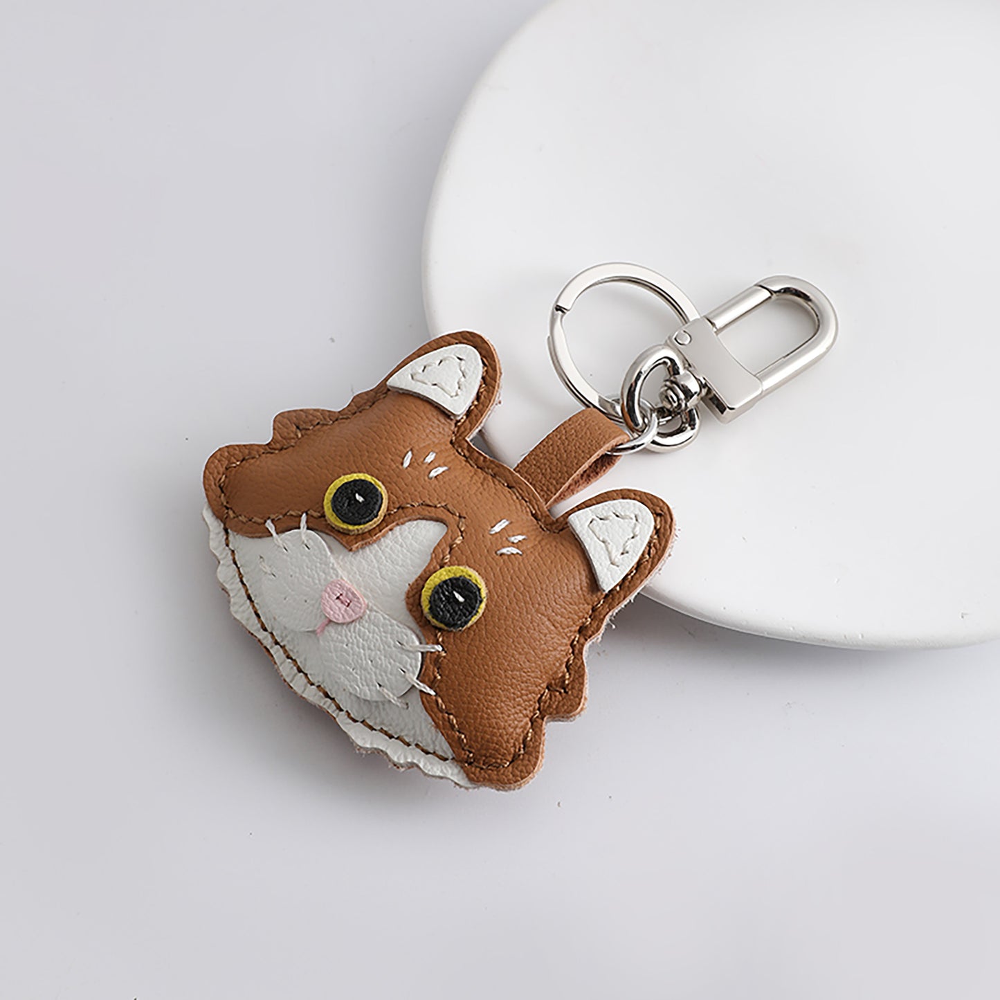 Genuine Leather Cat Keychain & Bag Charm – 12cm Premium Leather Cat Pendant, Cute and Stylish Hanging Accessory for Bags, Backpacks, and Keys