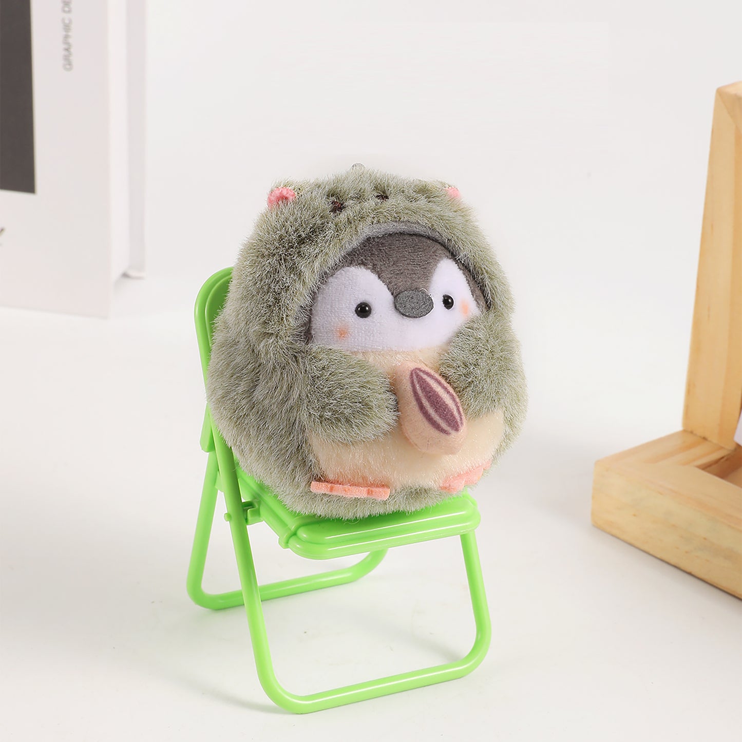 Cute little penguin plush keychain accessory for bags, plush hamster toy for backpacks, couple keychain for bags or keys