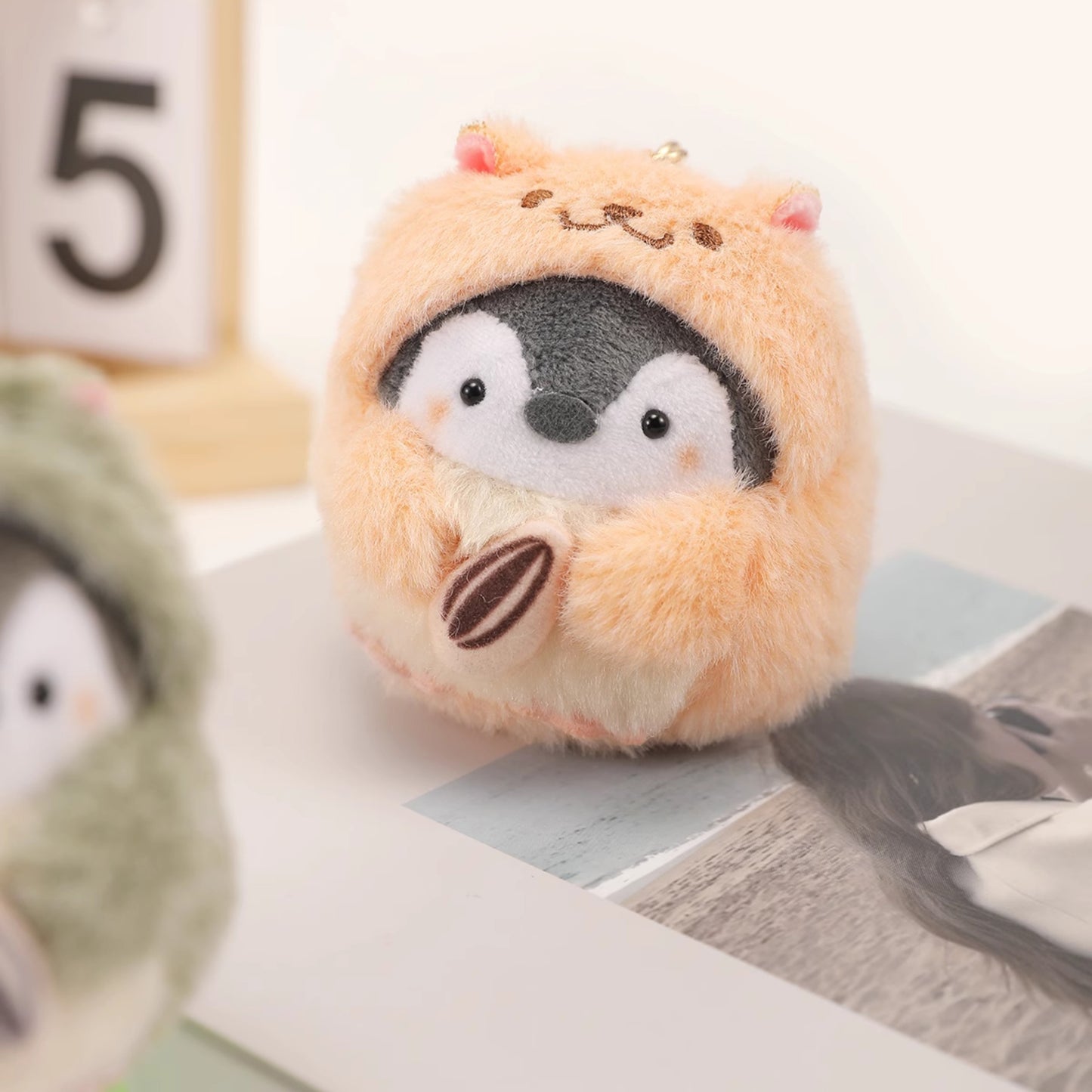 Cute little penguin plush keychain accessory for bags, plush hamster toy for backpacks, couple keychain for bags or keys