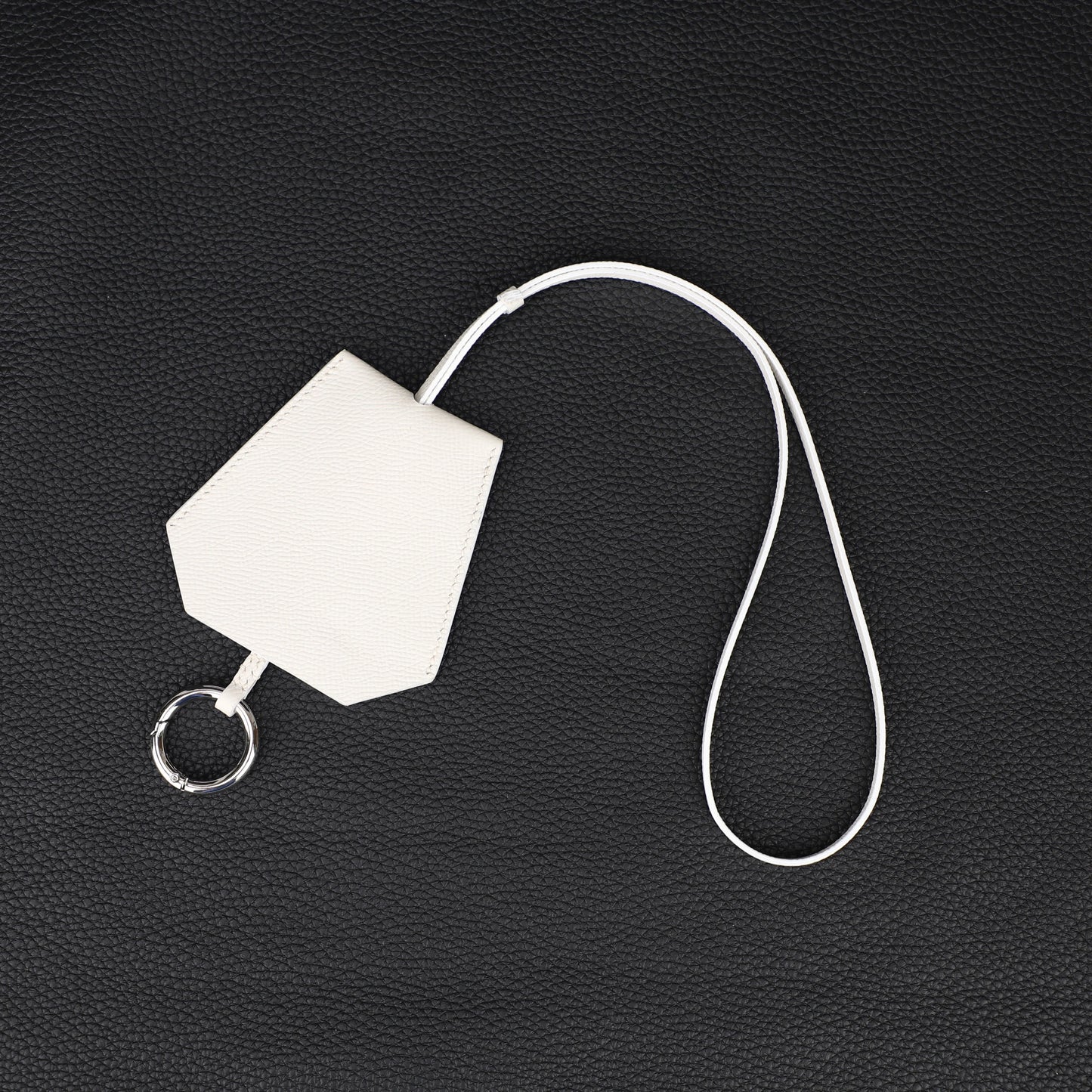 Epsom leather Kelly ring holder,Handmade the leather key ring holder,Key Clothette necklace.Clochette Key Holder Necklace Fauve