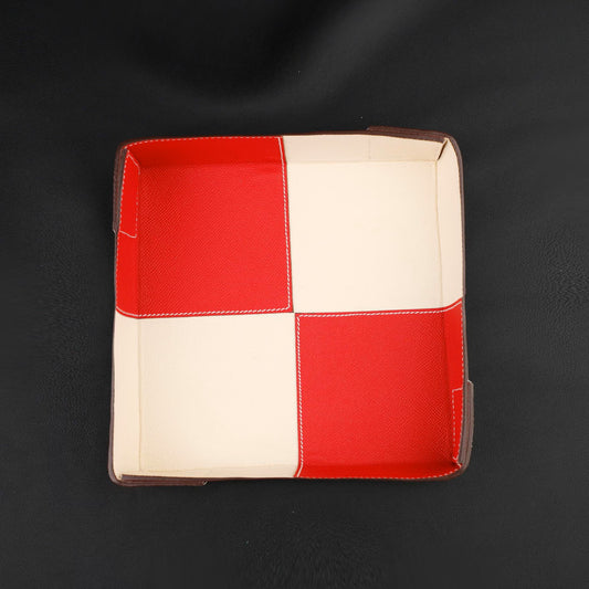 Derby Table Ornament with Epsom Calfskin Appliqué on Both Sides, Saddle Stitch Vertical Finish,Derby Centrepiece