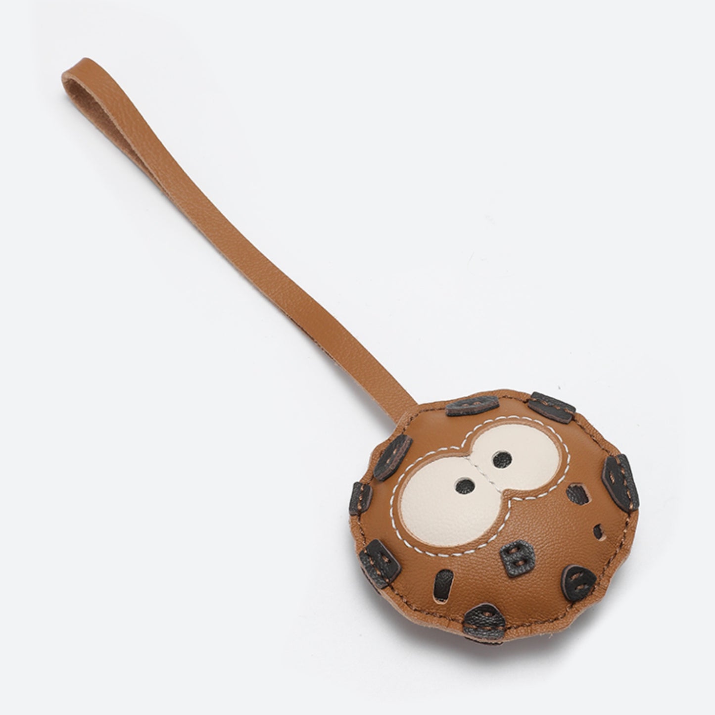 The new genuine leather bag charm, brown cookie-shaped leather keychain, bag pendant, fashionable accessory