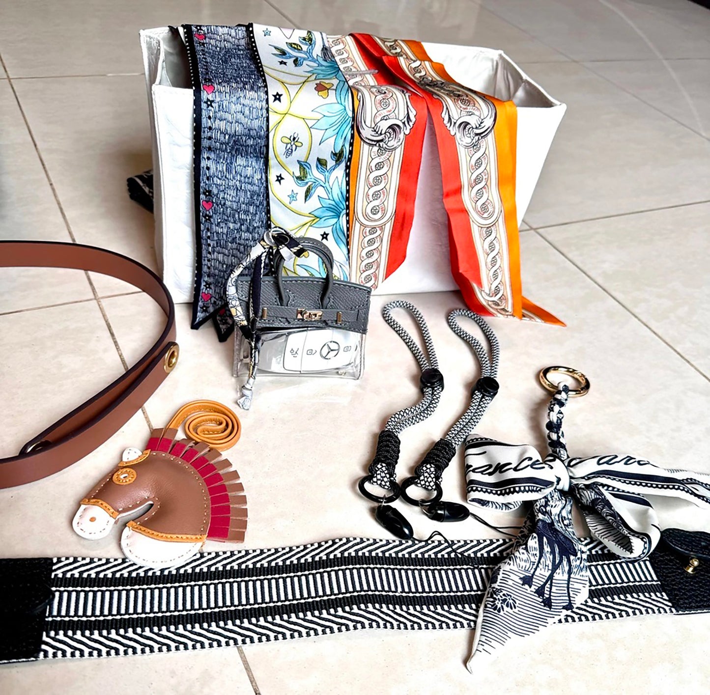 Stylish Silk Scarf for Bags, Neck, and Hats - Versatile Fashion Accessory