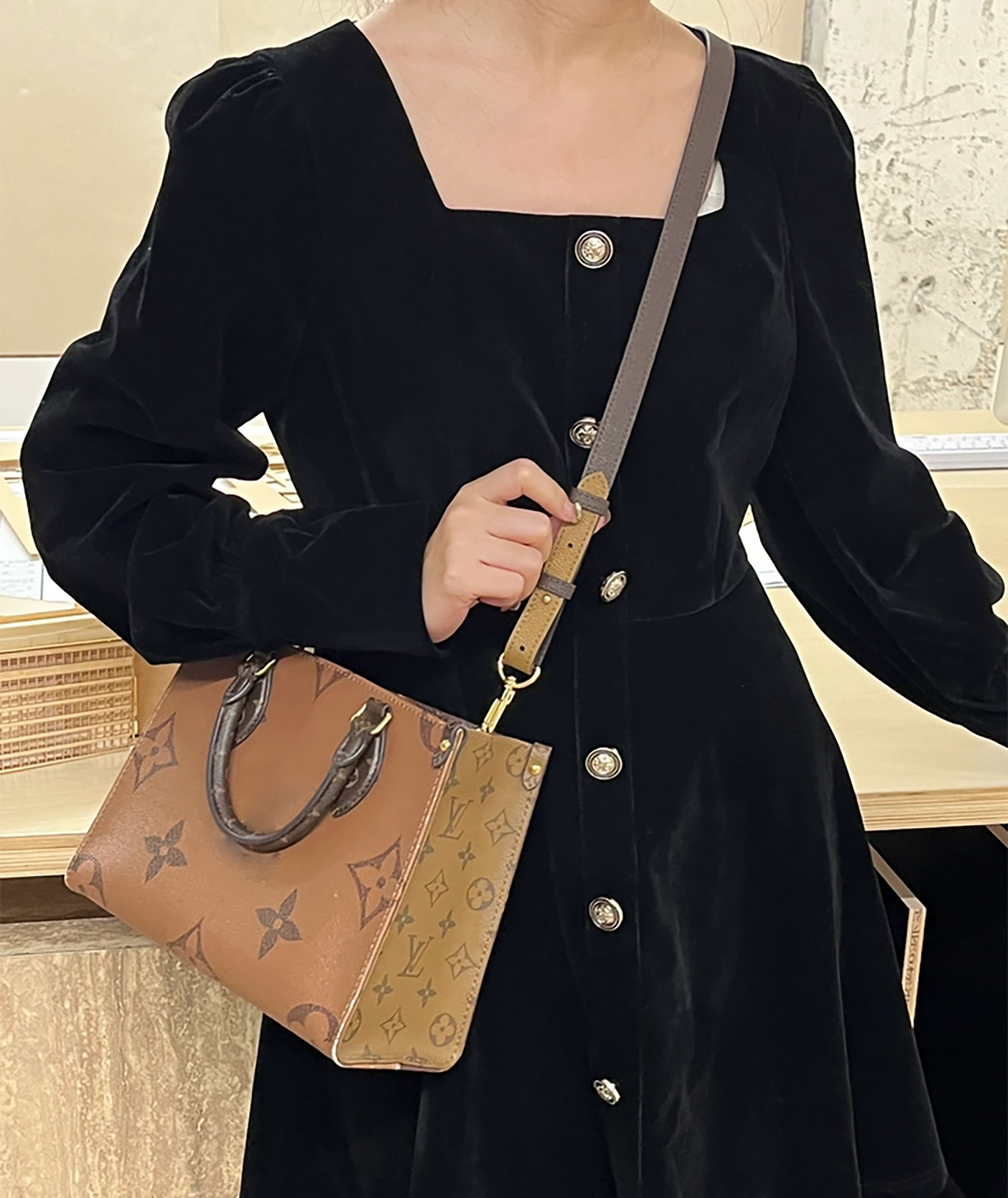 Handcrafted Reversible Crossbody Strap for OnTheGo Bag – Dual-Color Design, Luxury Handmade Accessory