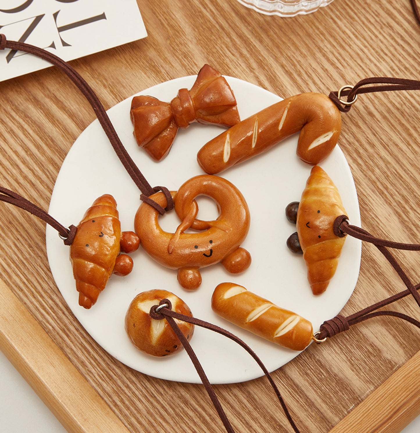 Realistic Keychain - Pretzel Bagel Bun Bread Pendant, Durable Bakery Material, Comfortable Handfeel, Perfect for Food Lovers