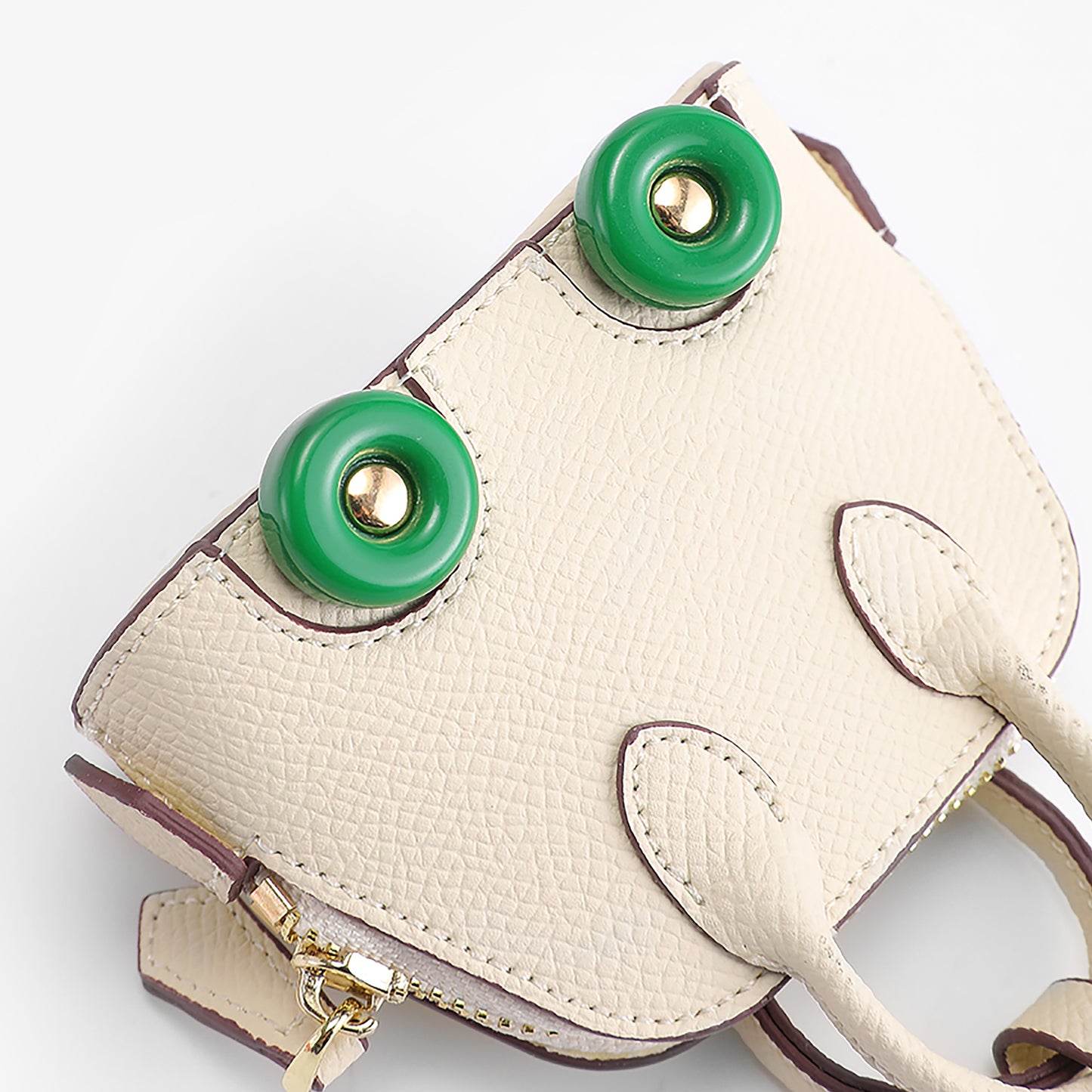 Handmade leather coin purse, car-shaped keychain bag, white small storage pouch, bag decoration accessories, creative zipper storage pouch, new style headphone case charm