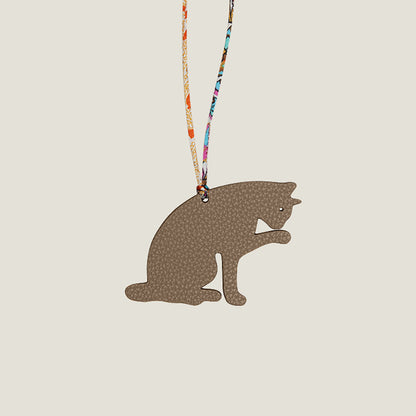 Whimsical Animal Car Charm – Imported Genuine Leather Handcrafted Cute Bag Pendant, Light Luxury Style