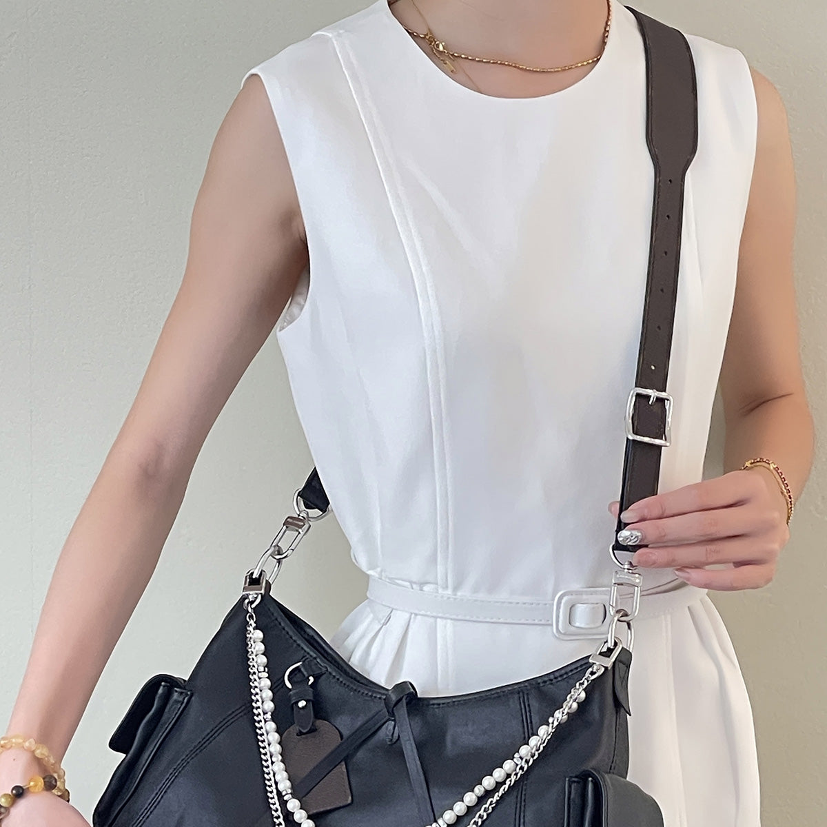 Handcrafted Pearl & Metal Chain Decoration for Carryall Black Warrior Bag - High-Quality, Stylish Transformation Accessory