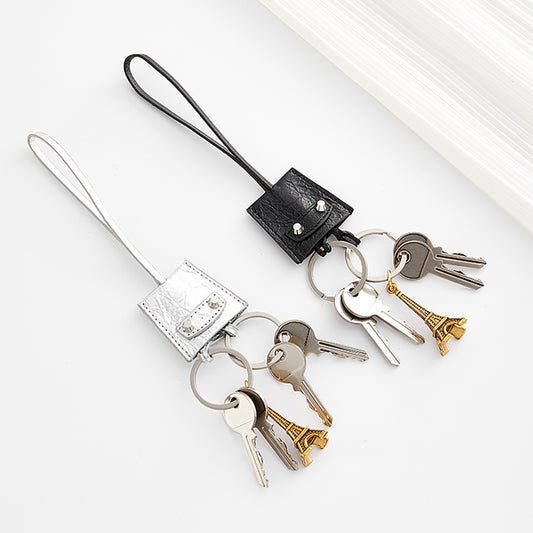 Handcrafted Vintage Leather Keychain Pendant – Unique & Creative Keyring for Bags, Accessories & Gifts